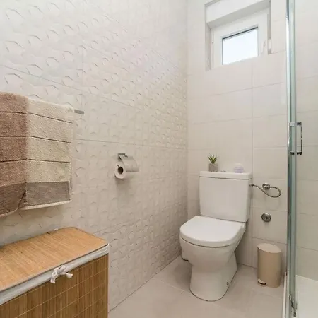Nicoll With Pool, 50 M From The Beach Villa